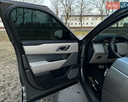 Серый Ленд Ровер Рендж Ровер Велар, объемом двигателя 3 л и пробегом 106 тыс. км за 39500 $, фото 25 на Automoto.ua