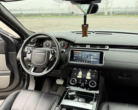 Серый Ленд Ровер Рендж Ровер Велар, объемом двигателя 2 л и пробегом 147 тыс. км за 31900 $, фото 21 на Automoto.ua
