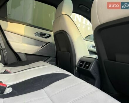 Сірий Ленд Ровер Рендж Ровер Велар, об'ємом двигуна 3 л та пробігом 83 тис. км за 46000 $, фото 26 на Automoto.ua