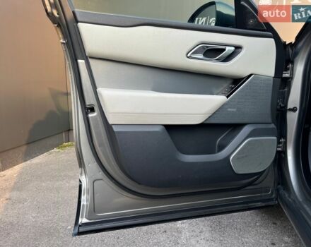 Сірий Ленд Ровер Рендж Ровер Велар, об'ємом двигуна 3 л та пробігом 83 тис. км за 46000 $, фото 29 на Automoto.ua