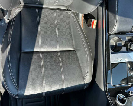 Сірий Ленд Ровер Рендж Ровер Велар, об'ємом двигуна 3 л та пробігом 89 тис. км за 39500 $, фото 46 на Automoto.ua