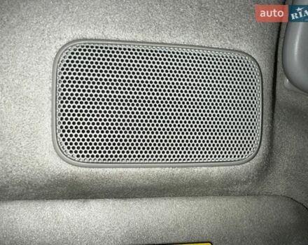 Серый Ленд Ровер Рендж Ровер Велар, объемом двигателя 3 л и пробегом 106 тыс. км за 39500 $, фото 28 на Automoto.ua