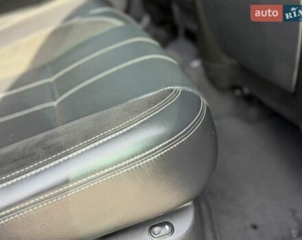 Сірий Ленд Ровер Рендж Ровер Велар, об'ємом двигуна 2 л та пробігом 140 тис. км за 32999 $, фото 55 на Automoto.ua
