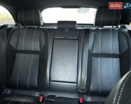Сірий Ленд Ровер Рендж Ровер Велар, об'ємом двигуна 2 л та пробігом 153 тис. км за 31000 $, фото 10 на Automoto.ua