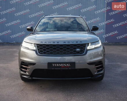 Серый Ленд Ровер Рендж Ровер Велар, объемом двигателя 2 л и пробегом 26 тыс. км за 44000 $, фото 2 на Automoto.ua