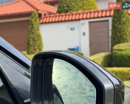 Сірий Ленд Ровер Рендж Ровер Велар, об'ємом двигуна 2 л та пробігом 140 тис. км за 32999 $, фото 34 на Automoto.ua