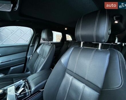 Сірий Ленд Ровер Рендж Ровер Велар, об'ємом двигуна 2 л та пробігом 153 тис. км за 31000 $, фото 11 на Automoto.ua