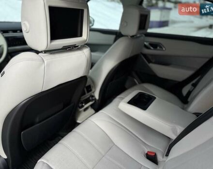 Сірий Ленд Ровер Рендж Ровер Велар, об'ємом двигуна 2 л та пробігом 137 тис. км за 33500 $, фото 35 на Automoto.ua