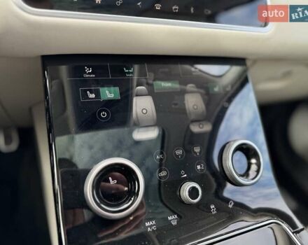 Сірий Ленд Ровер Рендж Ровер Велар, об'ємом двигуна 2 л та пробігом 137 тис. км за 33500 $, фото 30 на Automoto.ua