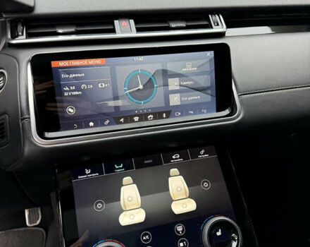 Серый Ленд Ровер Рендж Ровер Велар, объемом двигателя 2 л и пробегом 147 тыс. км за 31900 $, фото 28 на Automoto.ua