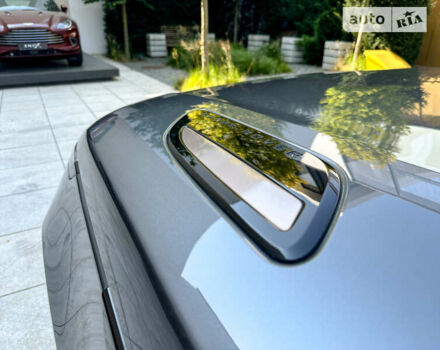 Серый Ленд Ровер Рендж Ровер Велар, объемом двигателя 3 л и пробегом 87 тыс. км за 39499 $, фото 4 на Automoto.ua