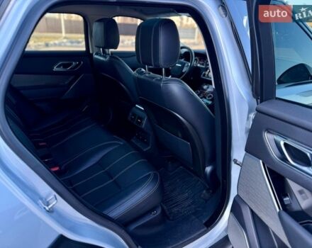 Серый Ленд Ровер Рендж Ровер Велар, объемом двигателя 2 л и пробегом 129 тыс. км за 32000 $, фото 18 на Automoto.ua