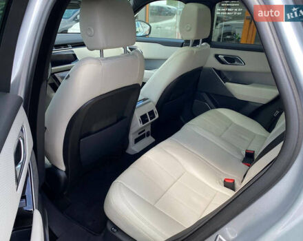 Серый Ленд Ровер Рендж Ровер Велар, объемом двигателя 2.99 л и пробегом 185 тыс. км за 39900 $, фото 10 на Automoto.ua