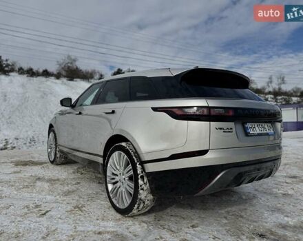 Сірий Ленд Ровер Рендж Ровер Велар, об'ємом двигуна 2 л та пробігом 137 тис. км за 33500 $, фото 4 на Automoto.ua