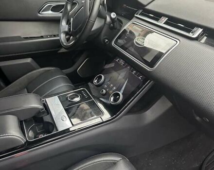 Серый Ленд Ровер Рендж Ровер Велар, объемом двигателя 2 л и пробегом 133 тыс. км за 31000 $, фото 6 на Automoto.ua