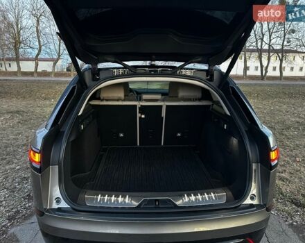 Серый Ленд Ровер Рендж Ровер Велар, объемом двигателя 3 л и пробегом 106 тыс. км за 39500 $, фото 12 на Automoto.ua