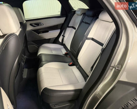 Серый Ленд Ровер Рендж Ровер Велар, объемом двигателя 3 л и пробегом 113 тыс. км за 38000 $, фото 39 на Automoto.ua