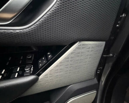 Сірий Ленд Ровер Рендж Ровер Велар, об'ємом двигуна 2 л та пробігом 150 тис. км за 30500 $, фото 15 на Automoto.ua