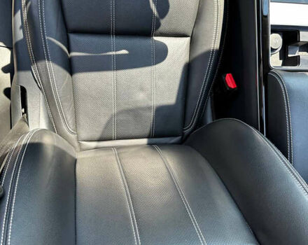 Серый Ленд Ровер Рендж Ровер Велар, объемом двигателя 3 л и пробегом 89 тыс. км за 40500 $, фото 43 на Automoto.ua