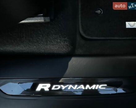 Серый Ленд Ровер Рендж Ровер Велар, объемом двигателя 3 л и пробегом 106 тыс. км за 39500 $, фото 45 на Automoto.ua
