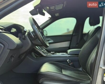 Сірий Ленд Ровер Рендж Ровер Велар, об'ємом двигуна 2 л та пробігом 140 тис. км за 32999 $, фото 40 на Automoto.ua