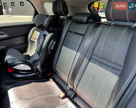 Серый Ленд Ровер Рендж Ровер Велар, объемом двигателя 3 л и пробегом 89 тыс. км за 40500 $, фото 41 на Automoto.ua