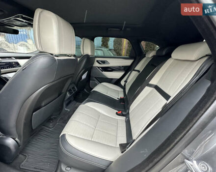 Сірий Ленд Ровер Рендж Ровер Велар, об'ємом двигуна 2.99 л та пробігом 150 тис. км за 41000 $, фото 13 на Automoto.ua