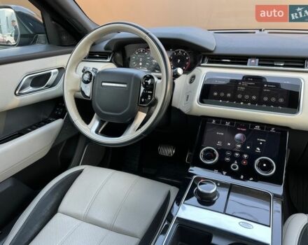 Сірий Ленд Ровер Рендж Ровер Велар, об'ємом двигуна 3 л та пробігом 83 тис. км за 46000 $, фото 16 на Automoto.ua
