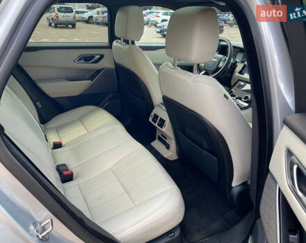 Серый Ленд Ровер Рендж Ровер Велар, объемом двигателя 2.99 л и пробегом 185 тыс. км за 39900 $, фото 11 на Automoto.ua