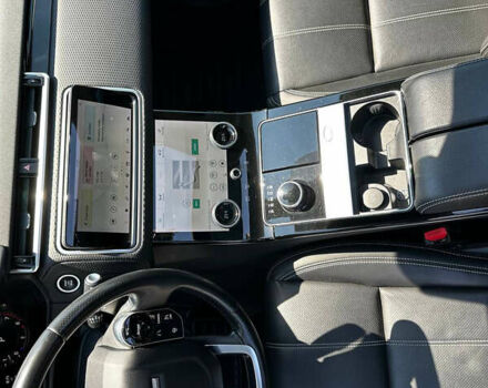 Сірий Ленд Ровер Рендж Ровер Велар, об'ємом двигуна 3 л та пробігом 89 тис. км за 39500 $, фото 33 на Automoto.ua