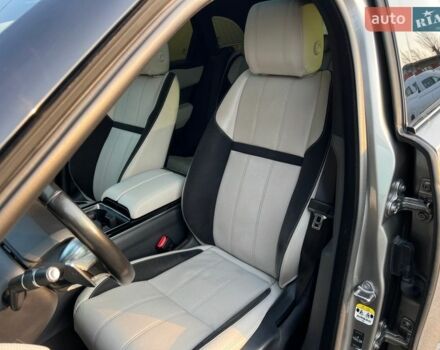 Сірий Ленд Ровер Рендж Ровер Велар, об'ємом двигуна 3 л та пробігом 83 тис. км за 46000 $, фото 22 на Automoto.ua