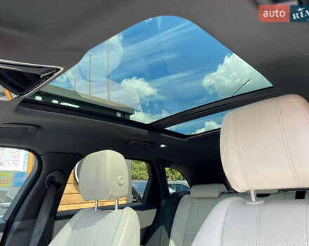 Серый Ленд Ровер Рендж Ровер Велар, объемом двигателя 2.99 л и пробегом 185 тыс. км за 39900 $, фото 22 на Automoto.ua