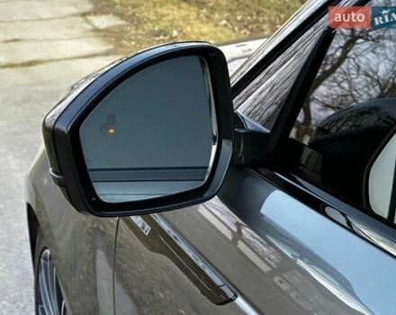 Серый Ленд Ровер Рендж Ровер Велар, объемом двигателя 3 л и пробегом 106 тыс. км за 39500 $, фото 17 на Automoto.ua