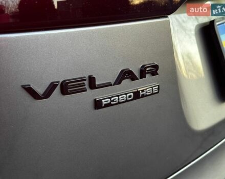 Серый Ленд Ровер Рендж Ровер Велар, объемом двигателя 3 л и пробегом 106 тыс. км за 39500 $, фото 15 на Automoto.ua