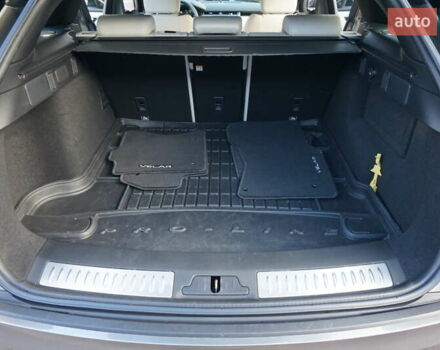 Серый Ленд Ровер Рендж Ровер Велар, объемом двигателя 2 л и пробегом 26 тыс. км за 44000 $, фото 37 на Automoto.ua