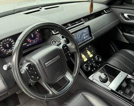 Серый Ленд Ровер Рендж Ровер Велар, объемом двигателя 2 л и пробегом 147 тыс. км за 29999 $, фото 27 на Automoto.ua