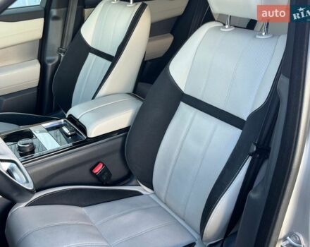 Сірий Ленд Ровер Рендж Ровер Велар, об'ємом двигуна 2 л та пробігом 109 тис. км за 37000 $, фото 20 на Automoto.ua