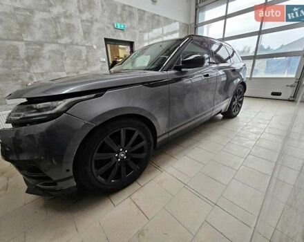 Серый Ленд Ровер Рендж Ровер Велар, объемом двигателя 2.99 л и пробегом 137 тыс. км за 26300 $, фото 2 на Automoto.ua