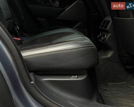 Серый Ленд Ровер Рендж Ровер Велар, объемом двигателя 3 л и пробегом 242 тыс. км за 25999 $, фото 77 на Automoto.ua