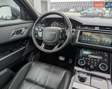 Серый Ленд Ровер Рендж Ровер Велар, объемом двигателя 3 л и пробегом 242 тыс. км за 29999 $, фото 52 на Automoto.ua