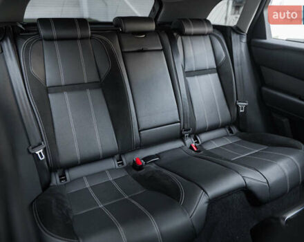 Сірий Ленд Ровер Рендж Ровер Велар, об'ємом двигуна 2 л та пробігом 49 тис. км за 39900 $, фото 48 на Automoto.ua