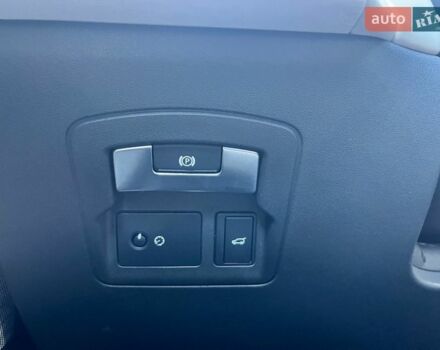 Сірий Ленд Ровер Рендж Ровер Велар, об'ємом двигуна 2 л та пробігом 109 тис. км за 37000 $, фото 21 на Automoto.ua