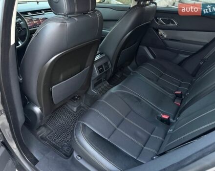 Серый Ленд Ровер Рендж Ровер Велар, объемом двигателя 2 л и пробегом 69 тыс. км за 40500 $, фото 20 на Automoto.ua