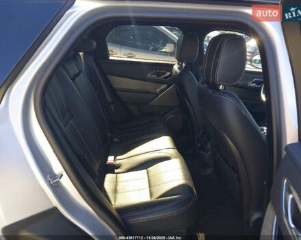 Серый Ленд Ровер Рендж Ровер Велар, объемом двигателя 2 л и пробегом 95 тыс. км за 12000 $, фото 7 на Automoto.ua