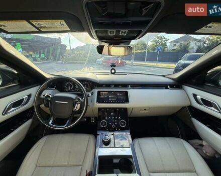 Серый Ленд Ровер Рендж Ровер Велар, объемом двигателя 2 л и пробегом 130 тыс. км за 35500 $, фото 2 на Automoto.ua