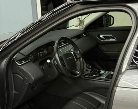 Серый Ленд Ровер Рендж Ровер Велар, объемом двигателя 2 л и пробегом 101 тыс. км за 39999 $, фото 9 на Automoto.ua