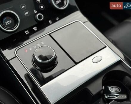 Сірий Ленд Ровер Рендж Ровер Велар, об'ємом двигуна 2 л та пробігом 130 тис. км за 34650 $, фото 33 на Automoto.ua