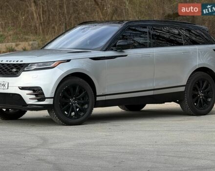 Серый Ленд Ровер Рендж Ровер Велар, объемом двигателя 2 л и пробегом 133 тыс. км за 33100 $, фото 4 на Automoto.ua