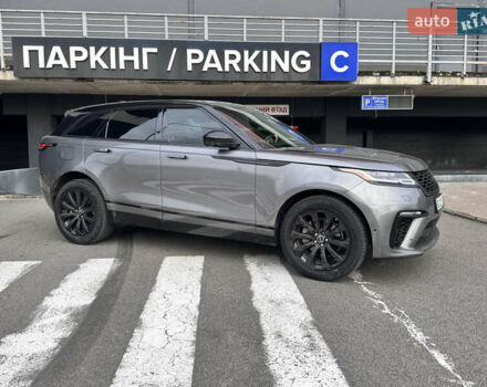 Серый Ленд Ровер Рендж Ровер Велар, объемом двигателя 2 л и пробегом 52 тыс. км за 32900 $, фото 4 на Automoto.ua