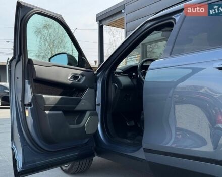 Серый Ленд Ровер Рендж Ровер Велар, объемом двигателя 3 л и пробегом 242 тыс. км за 25999 $, фото 32 на Automoto.ua